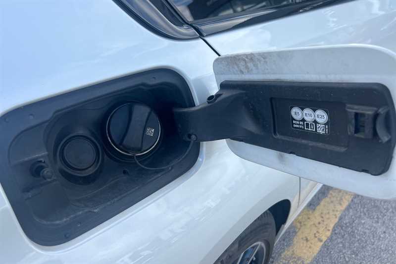 Used BMW 3 Series 2020 for sale - 77773229: Photo 40