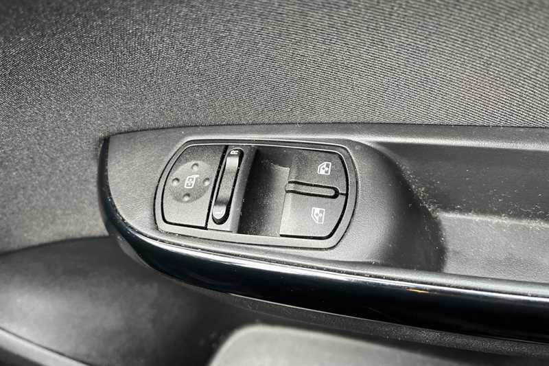 Used Vauxhall Corsa 2019 for sale - 77772575: Photo 16