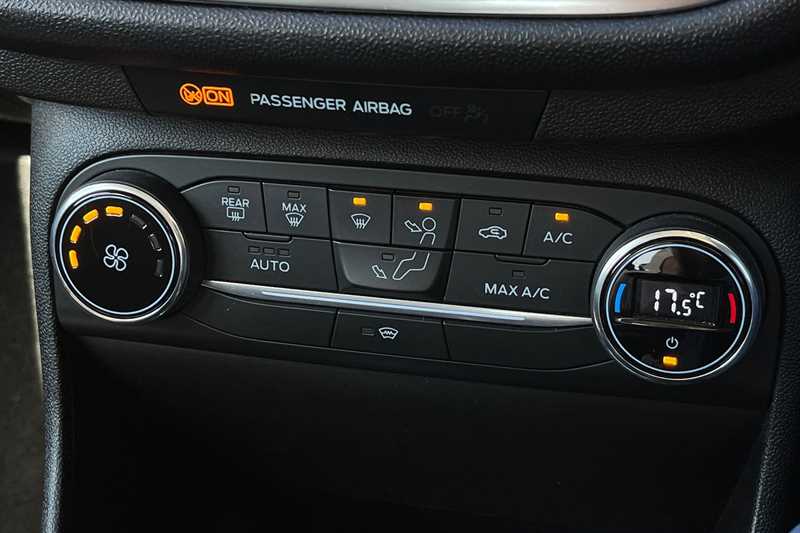 Used Ford Fiesta 2018 for sale - 77944382: Photo 15