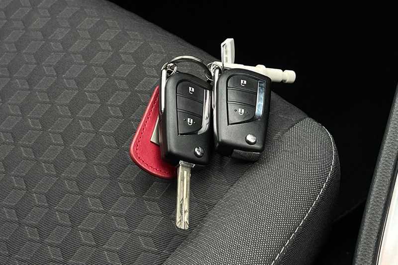 Used Toyota Yaris 2023 for sale - 77900519: Photo 36