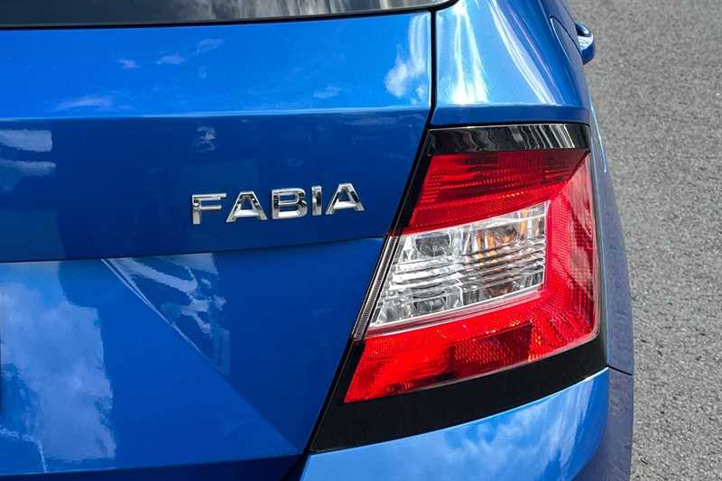 Used Skoda Fabia 2018 for sale - 76489254: Photo 32