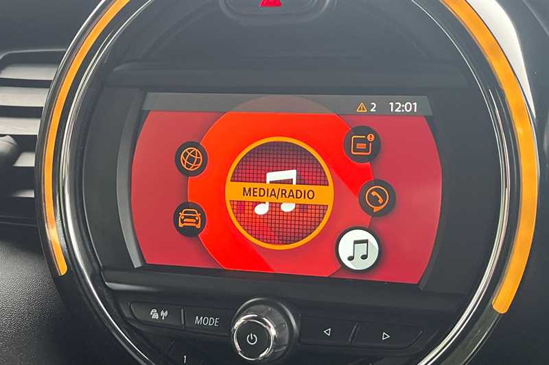 Used MINI Convertible 2018 for sale - 77402654: Photo 18