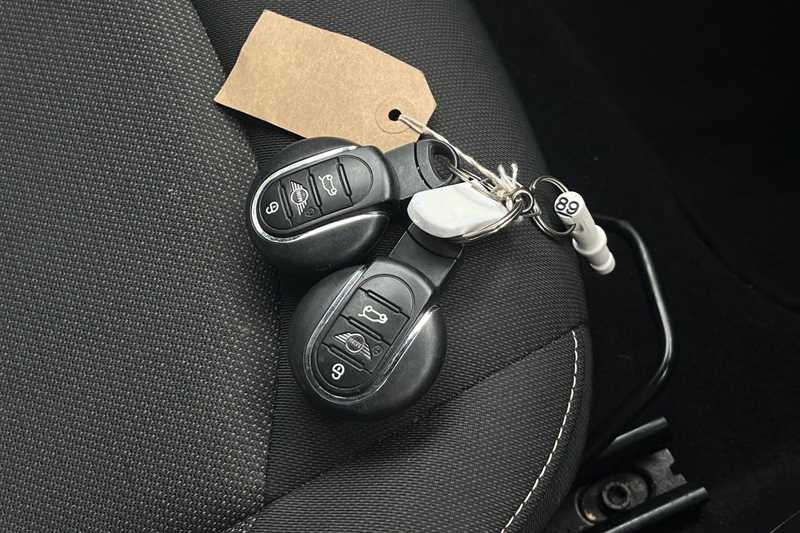 Used MINI Convertible 2018 for sale - 77474191: Photo 36