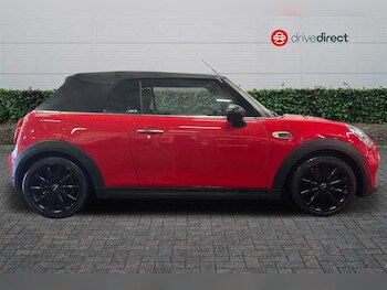 Used MINI Convertible 2018 for sale - 76168942: Photo 2