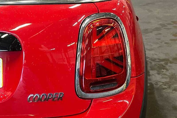 Used MINI Convertible 2018 for sale - 76168942: Photo 32