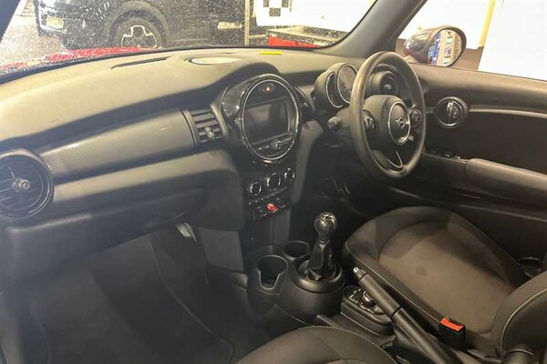 Used MINI Convertible 2018 for sale - 76168942: Photo 39