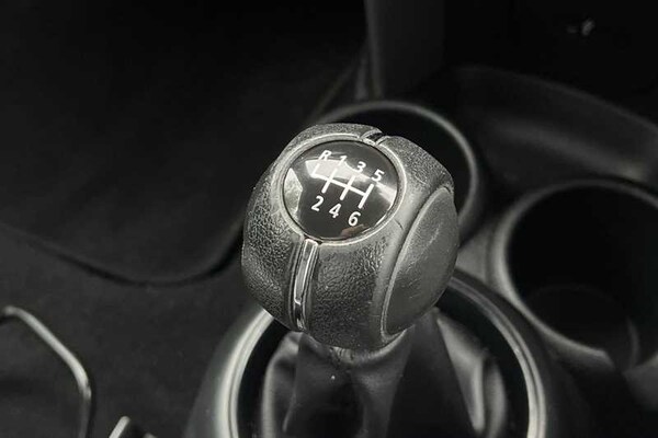Used MINI Convertible 2018 for sale - 76168942: Photo 48