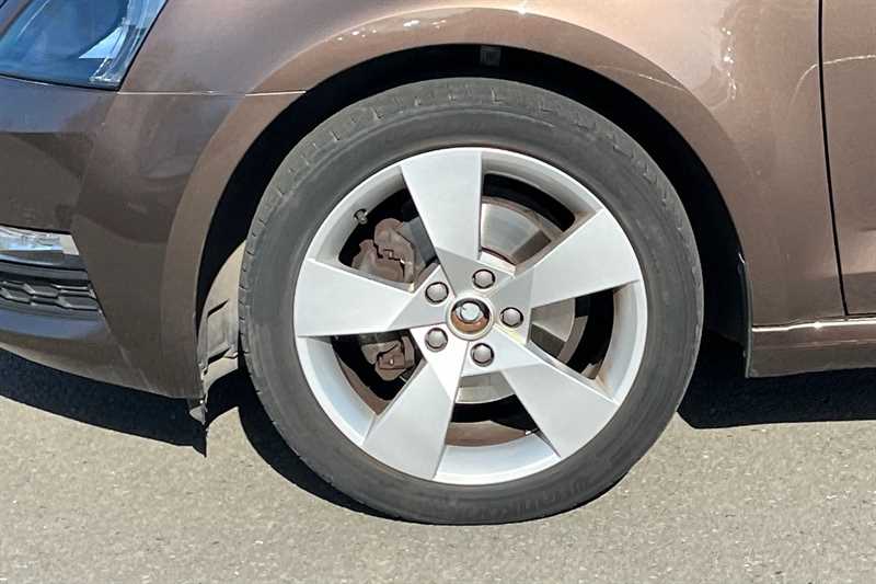 Used Skoda Octavia 2020 for sale - 77801017: Photo 11