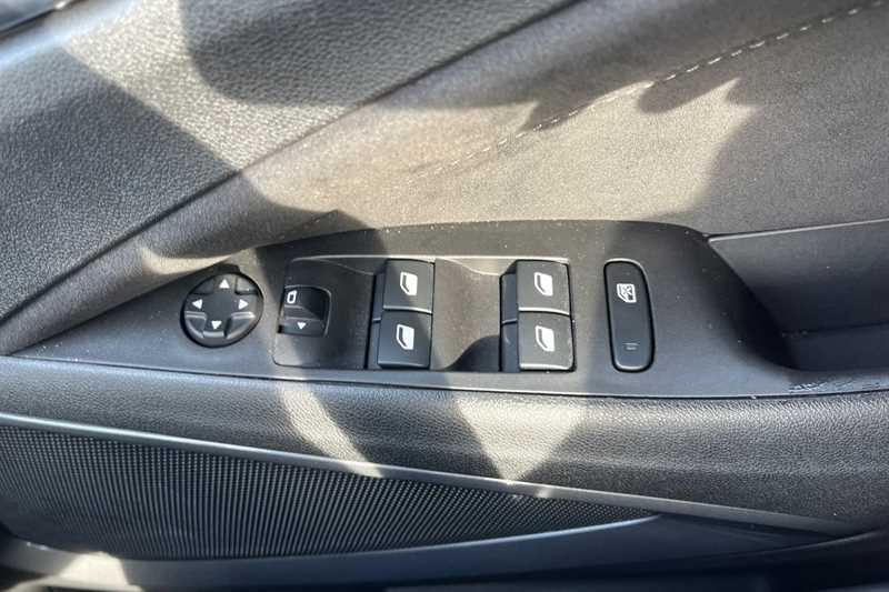 Used Vauxhall Crossland 2023 for sale - 77309481: Photo 16