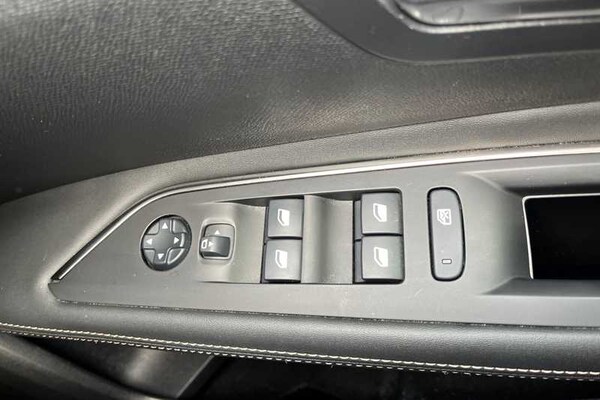 Used Peugeot 3008 2020 for sale - 76125080: Photo 16