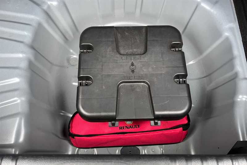 Used Renault Clio 2022 for sale - 77473733: Photo 37