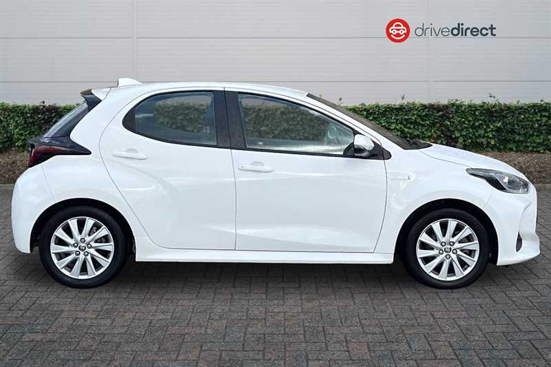 Used Toyota Yaris 2021 for sale - 78174817: Photo 2