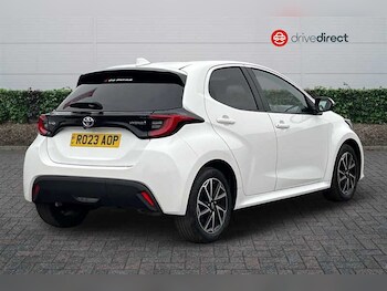 Used Toyota Yaris 2023 for sale - 78322536: Photo
