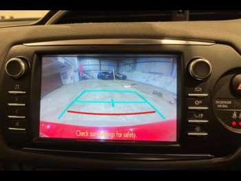 Used Toyota Yaris 2020 for sale - 74657204: Photo