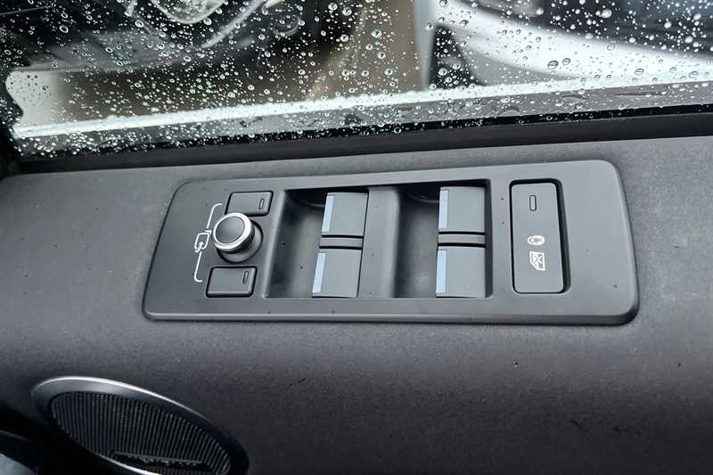 Used Land Rover Discovery 2019 for sale - 76956575: Photo 16