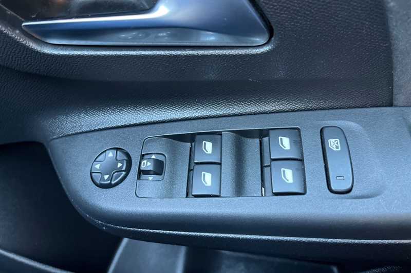 Used Vauxhall Corsa 2023 for sale - 78222172: Photo 16