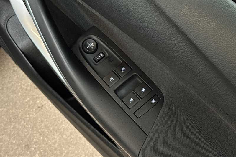 Used Vauxhall Astra 2020 for sale - 76391107: Photo 16