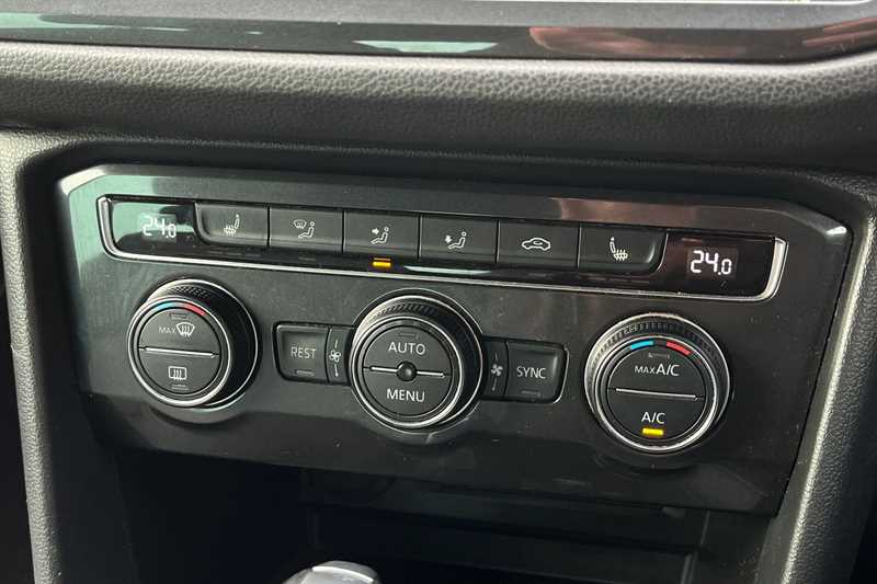 Used Volkswagen Tiguan 2018 for sale - 78130765: Photo 15