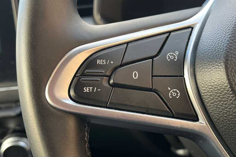 Used Renault Clio 2023 for sale - 76955899: Photo 21