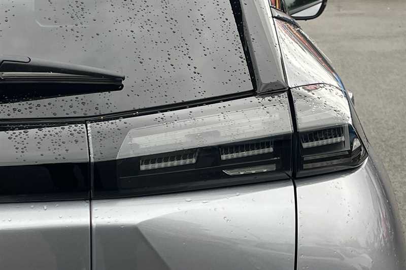 Used Peugeot 2008 2024 for sale - 76489560: Photo 32