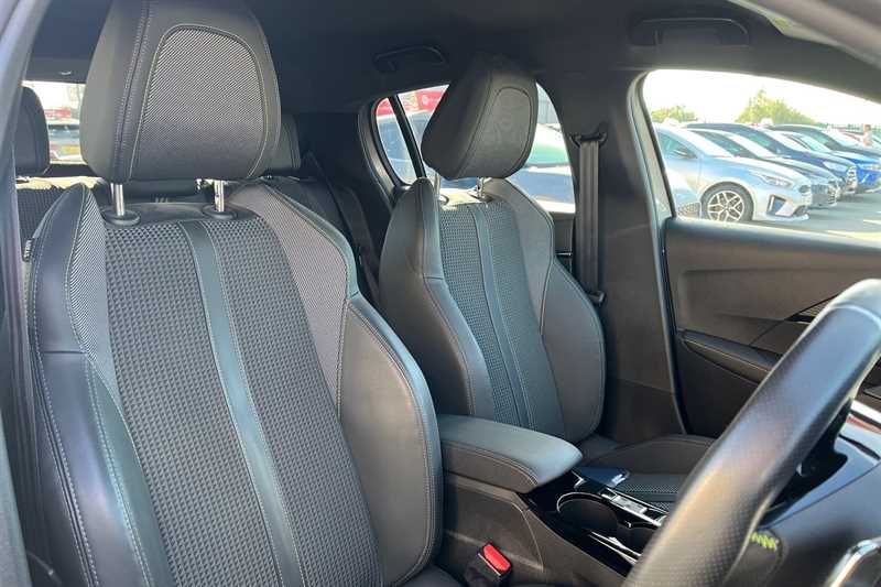 Used Peugeot 208 2020 for sale - 76463790: Photo 23