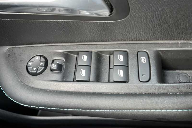 Used Peugeot 208 2022 for sale - 78160115: Photo 16