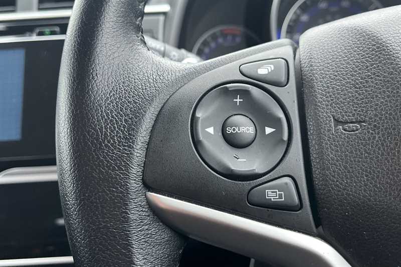 Used Honda Jazz 2018 for sale - 77700357: Photo 21