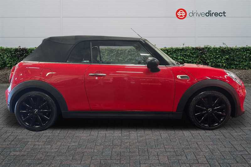 Used MINI Convertible 2018 for sale - 76747027: Photo 2