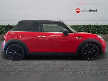 Used MINI Convertible 2018 for sale - 76747027: Photo