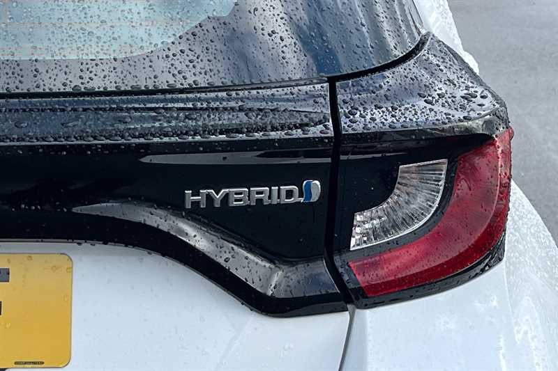 Used Toyota Yaris 2021 for sale - 77929785: Photo 32