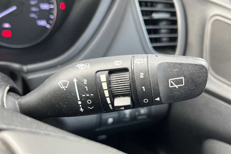 Used Hyundai i20 2017 for sale - 78119705: Photo 49