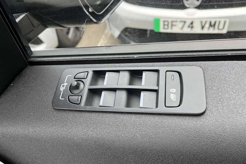 Used Land Rover Discovery Sport 2020 for sale - 76529607: Photo 16