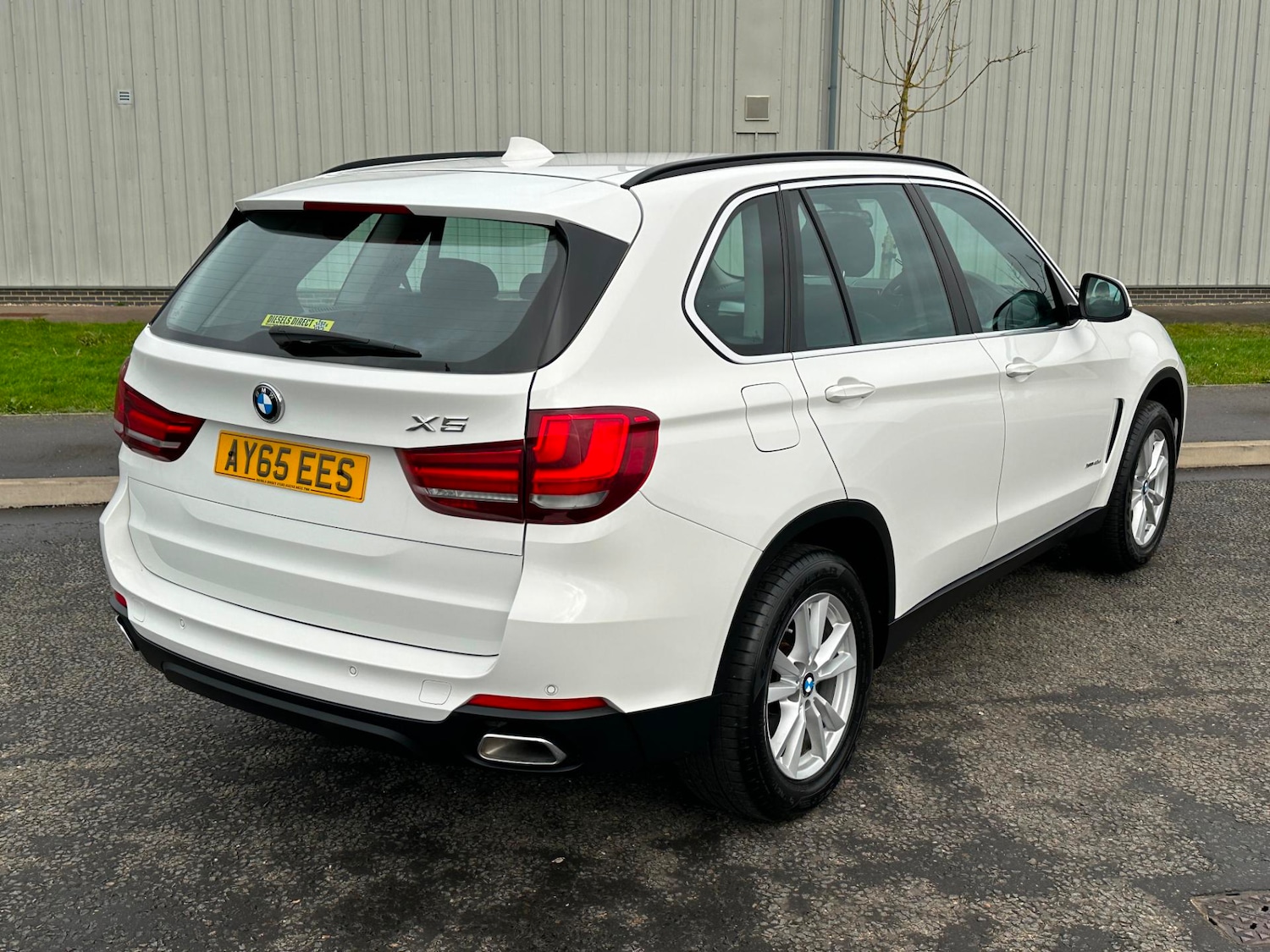Vehicle 28