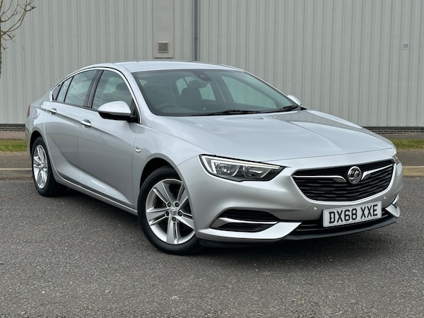 Used Vauxhall Insignia 2018 for sale - 74189553: Photo 1