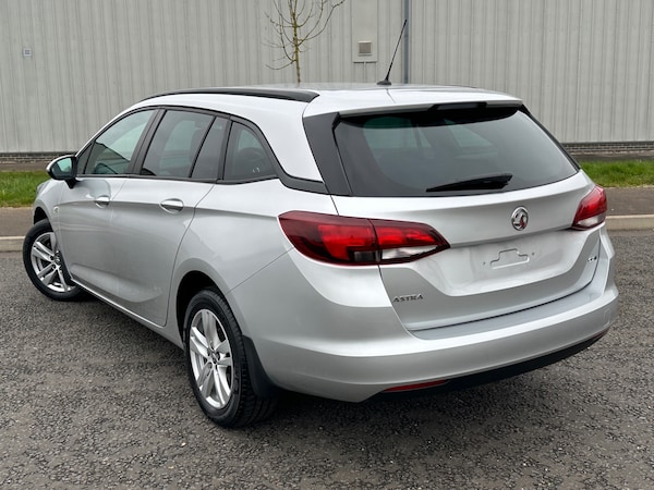 Used Vauxhall Astra 2018 for sale - 70321550: Photo 2
