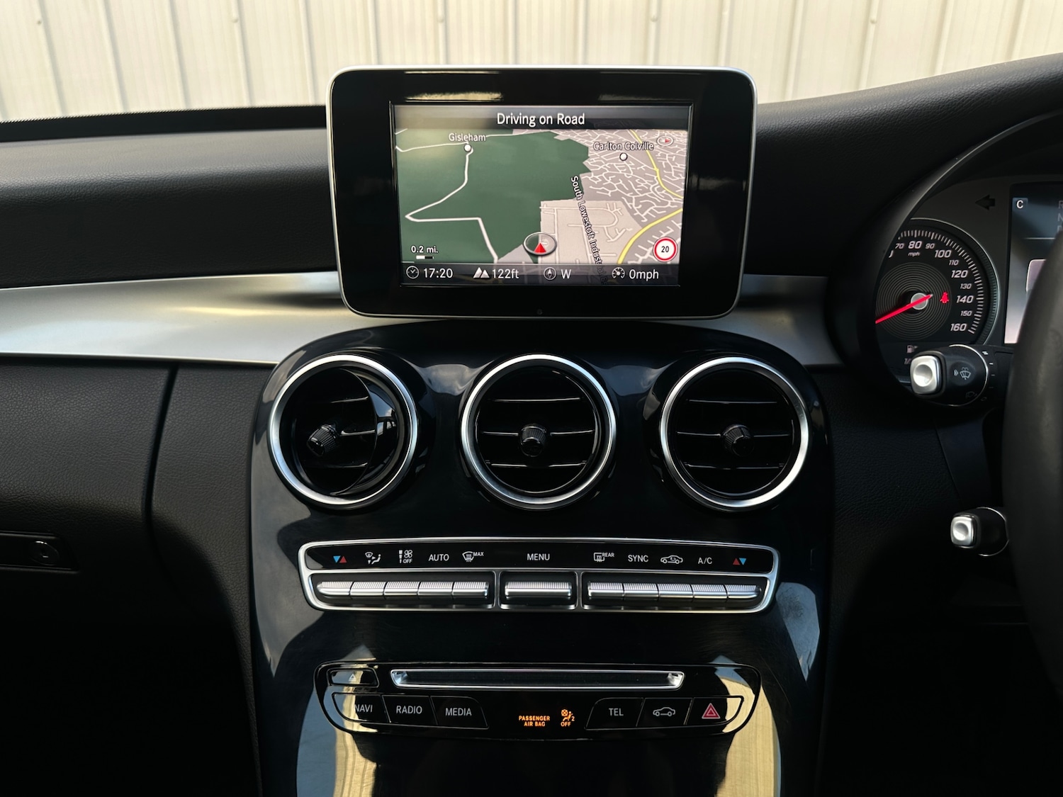 Used Mercedes-Benz C Class 2018 for sale - 76022529: Photo 14