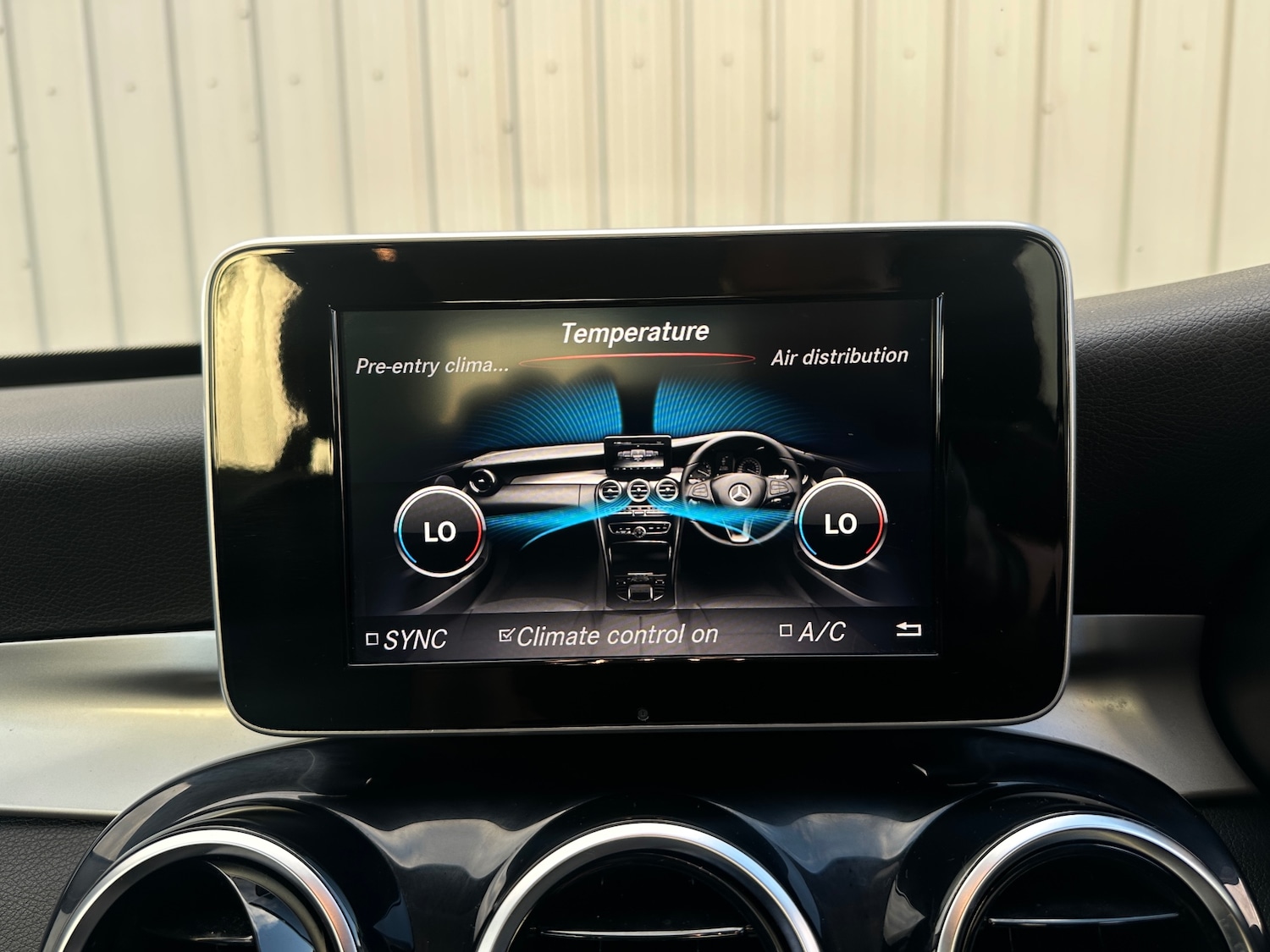 Used Mercedes-Benz C Class 2018 for sale - 76022529: Photo 29