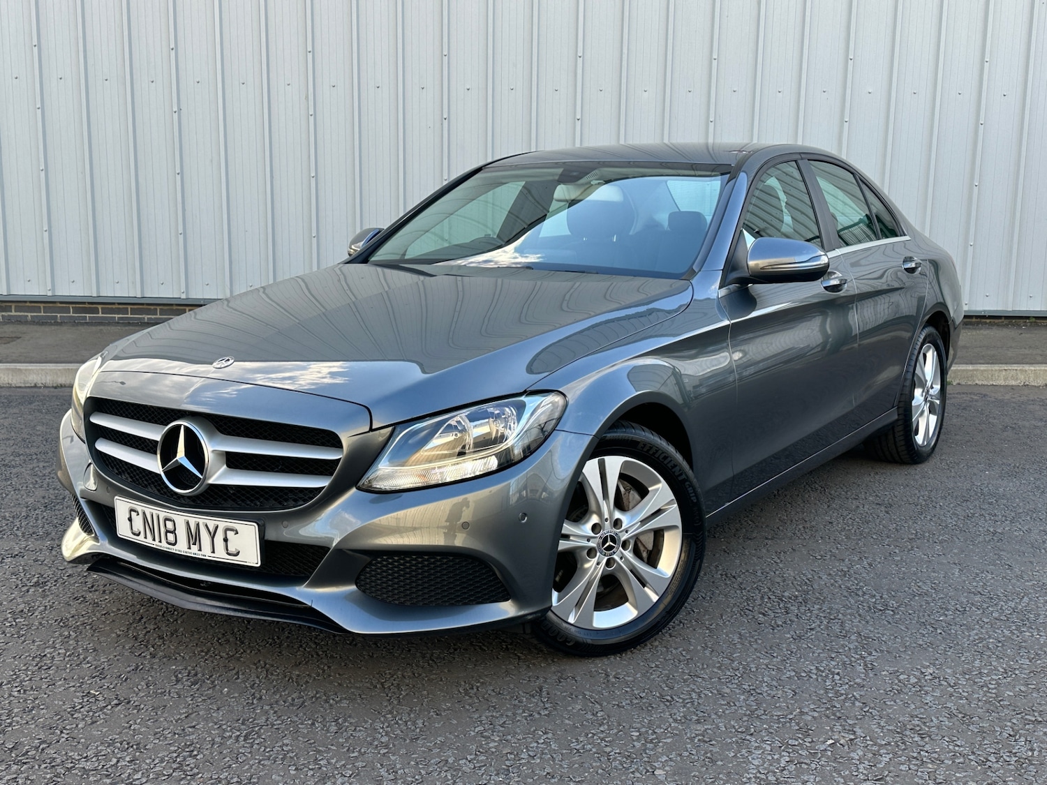 Used Mercedes-Benz C Class 2018 for sale - 76022529: Photo 4
