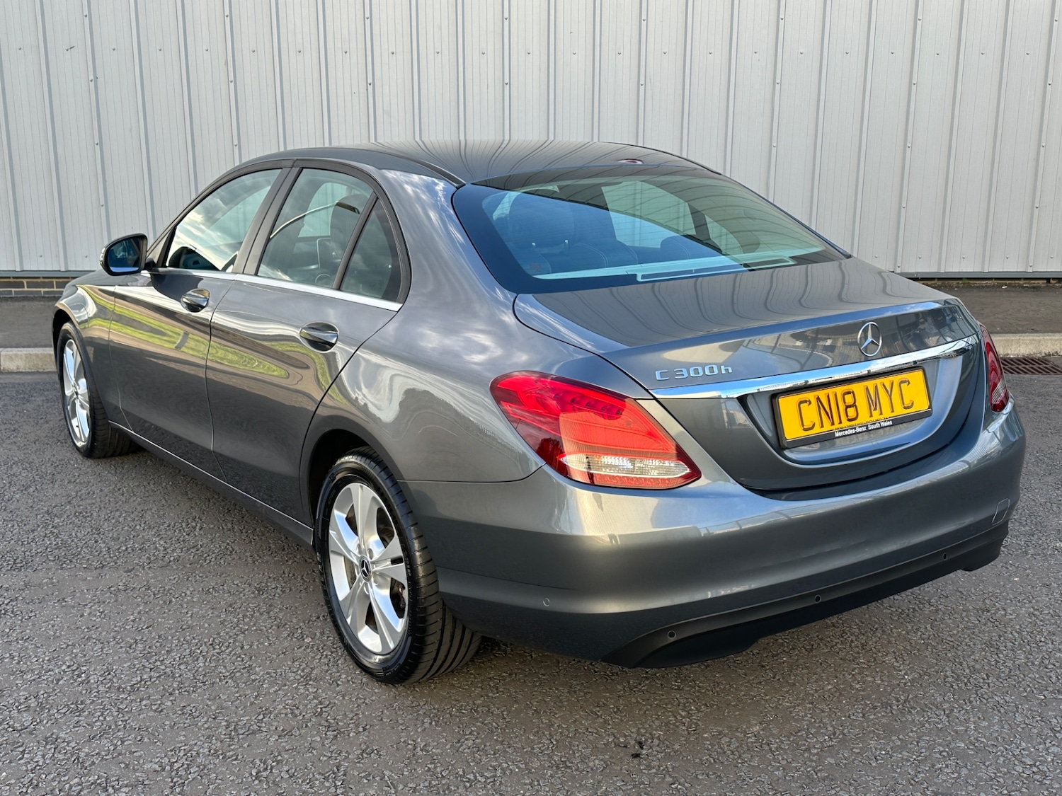 Used Mercedes-Benz C Class 2018 for sale - 76022529: Photo 5