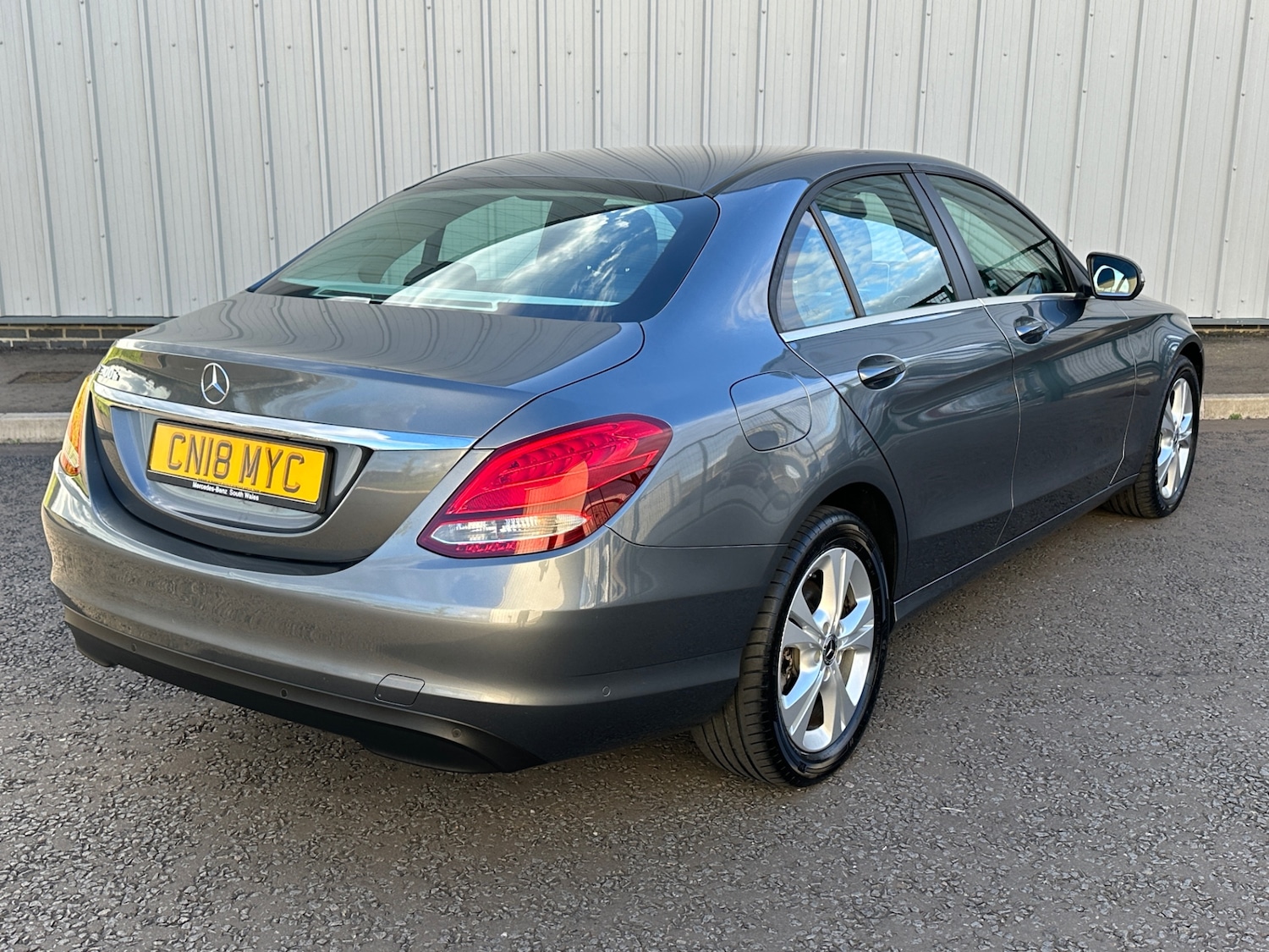 Used Mercedes-Benz C Class 2018 for sale - 76022529: Photo 9