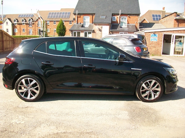 Used Renault Megane 2017 for sale - 75045849: Photo 11