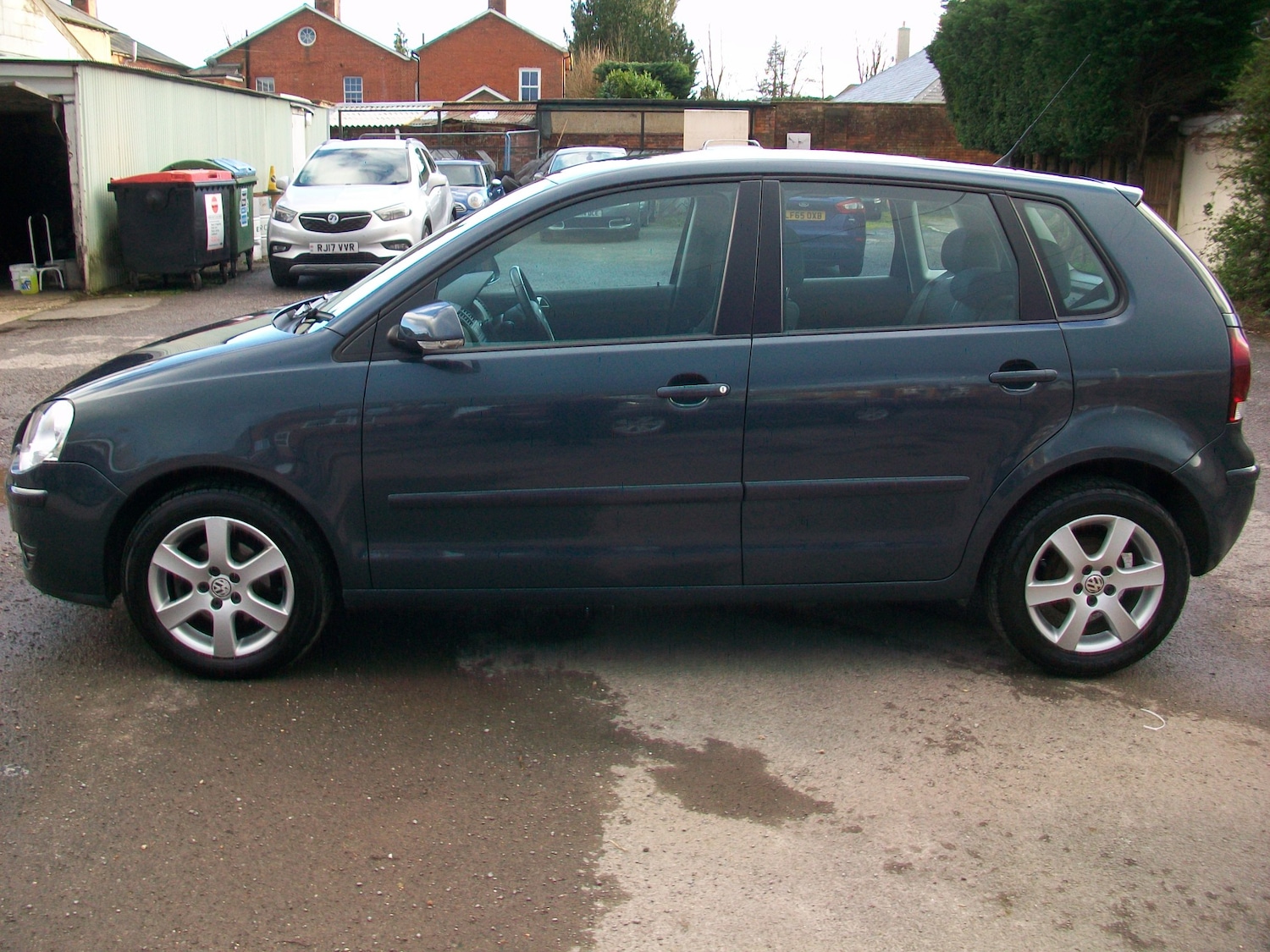 Used Volkswagen Polo 2009 for sale - 77570297: Photo 4