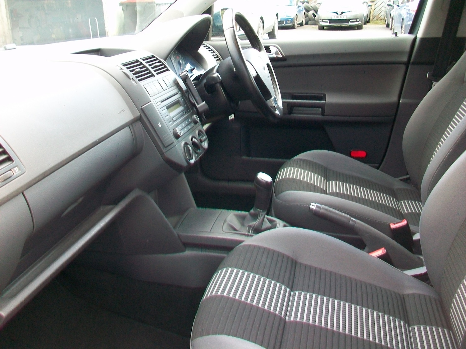 Used Volkswagen Polo 2009 for sale - 77570297: Photo 5