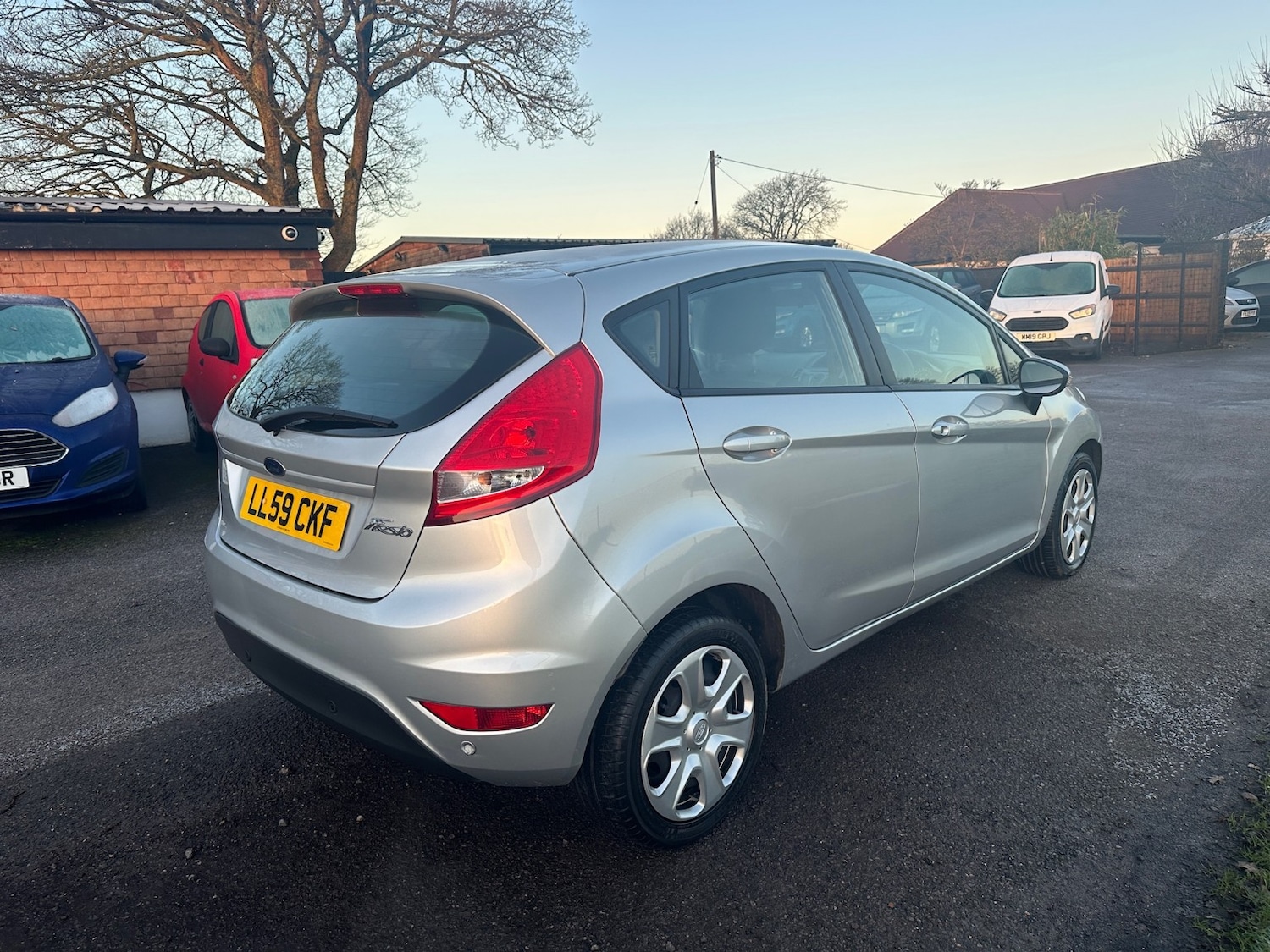 Used Ford Fiesta 2009 for sale - 77162256: Photo 2