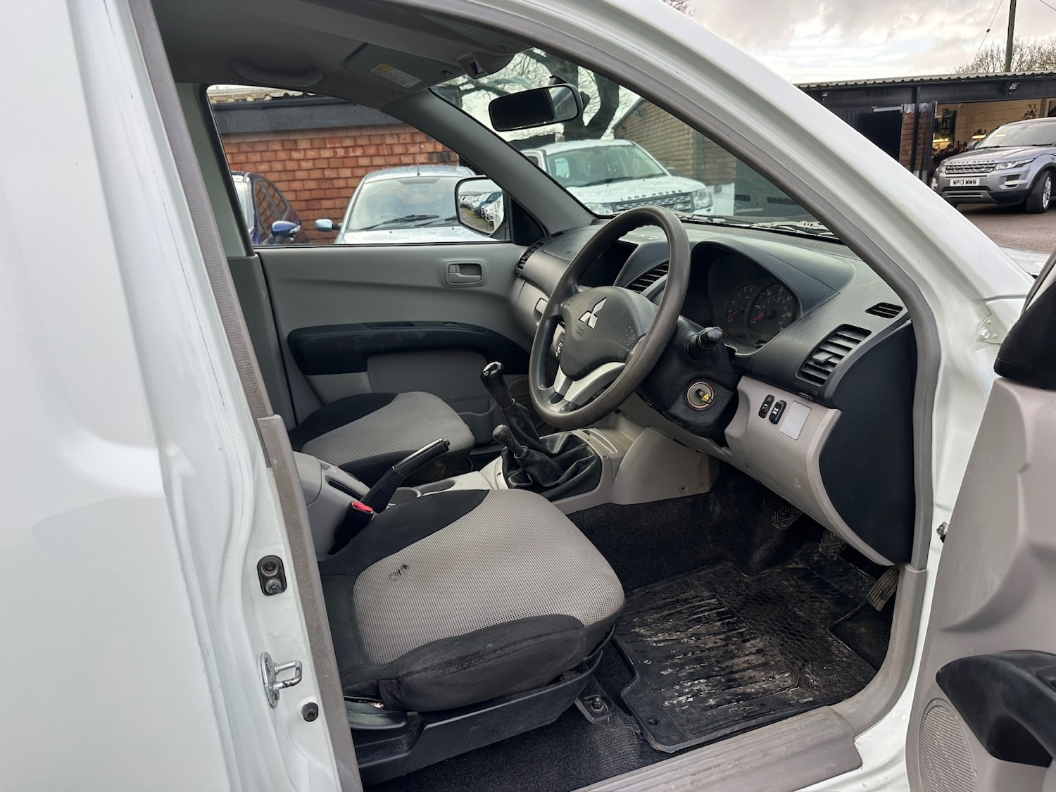 Used Mitsubishi L200 2012 for sale - 77483648: Photo 5