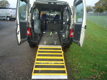 Used Peugeot Partner 2010 for sale - 76504705: Photo