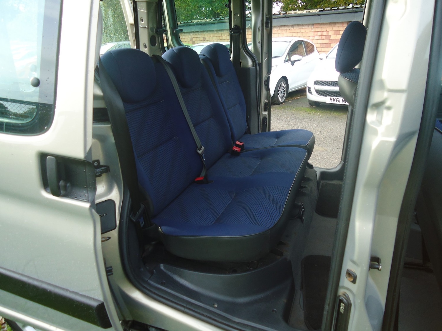 Used Peugeot Partner 2010 for sale - 76504705: Photo 8