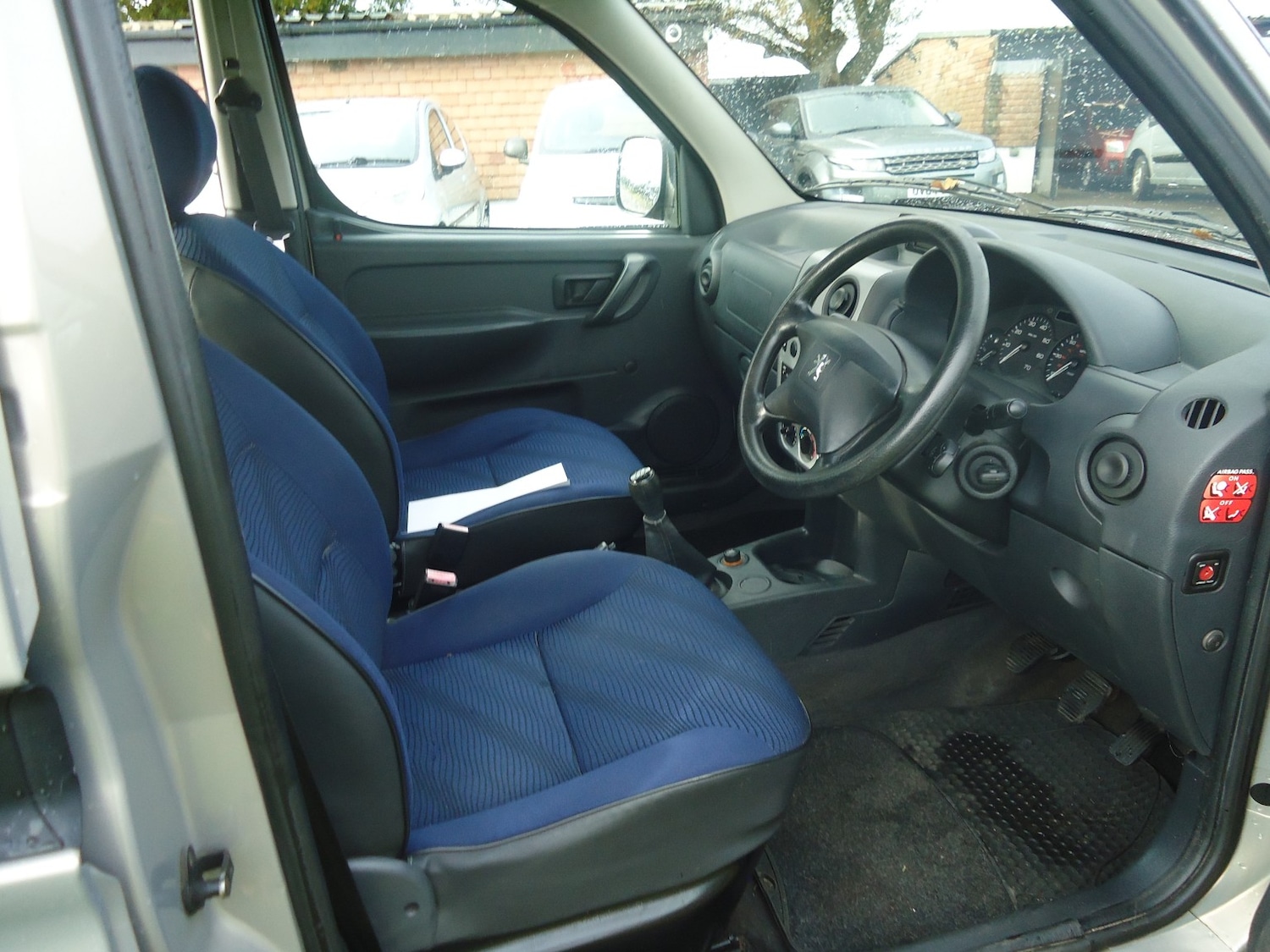 Used Peugeot Partner 2010 for sale - 76504705: Photo 9