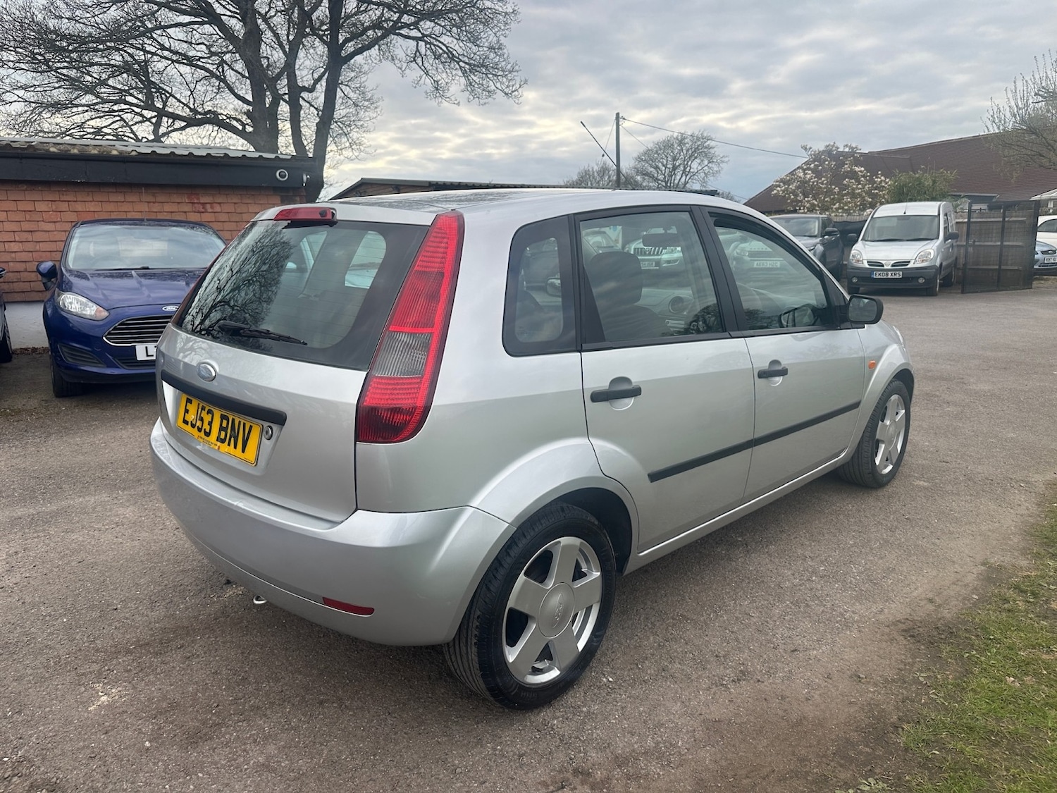 Used Ford Fiesta 2003 for sale - 78197990: Photo 2