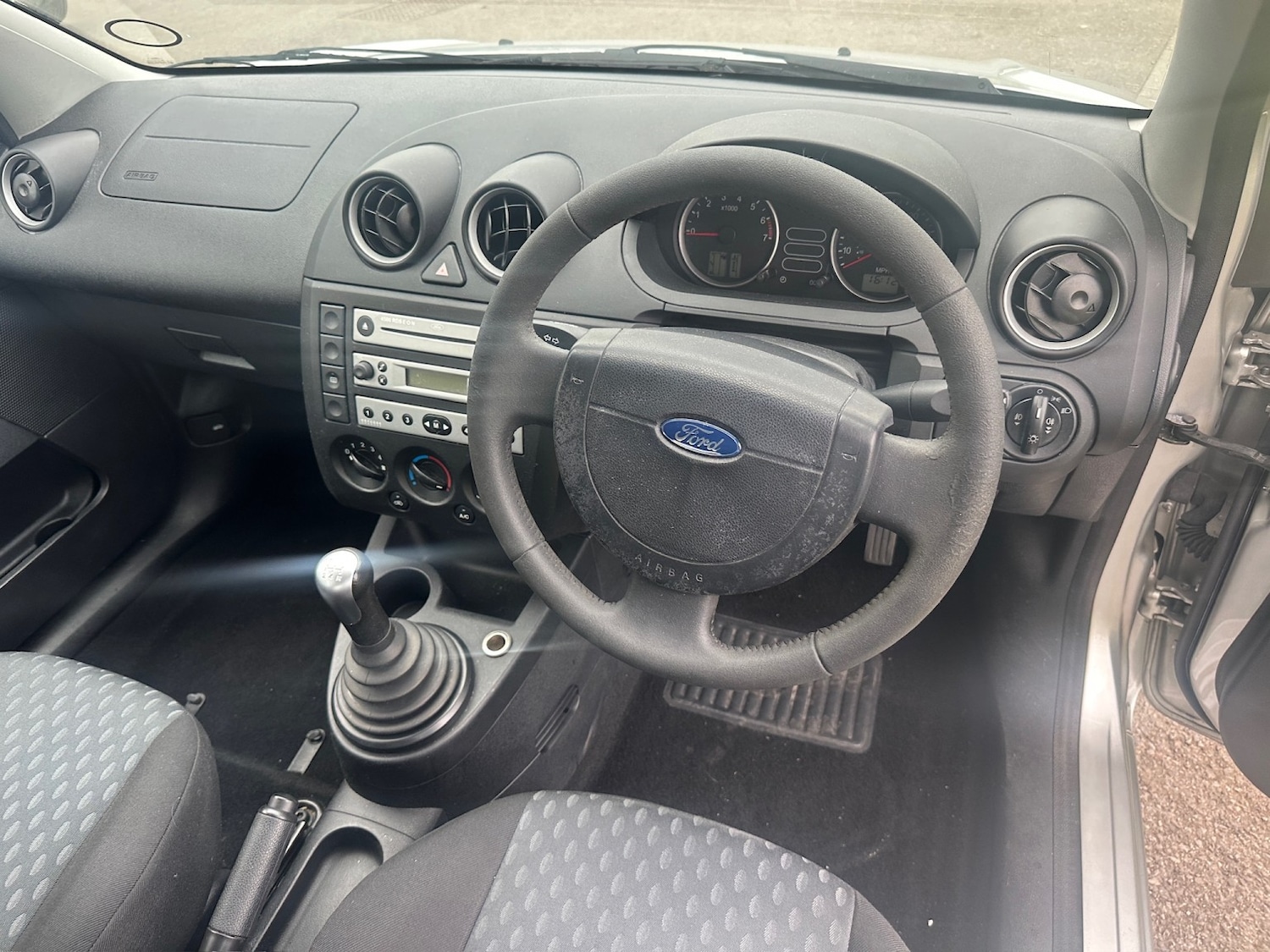 Used Ford Fiesta 2003 for sale - 78197990: Photo 8